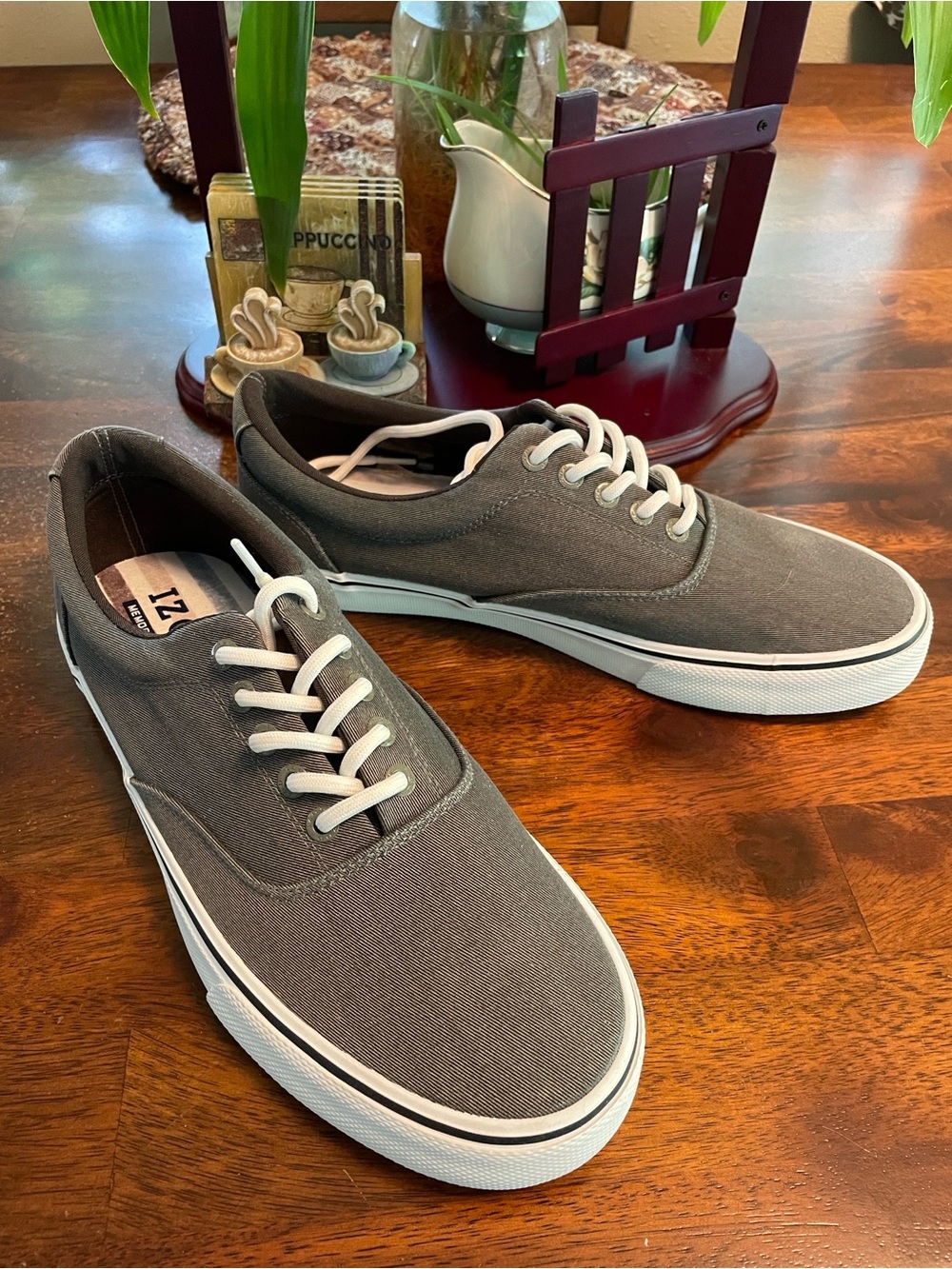 IZOD Rangley Casual Lace-Up Sneaker, Men’s 8.5, Grey